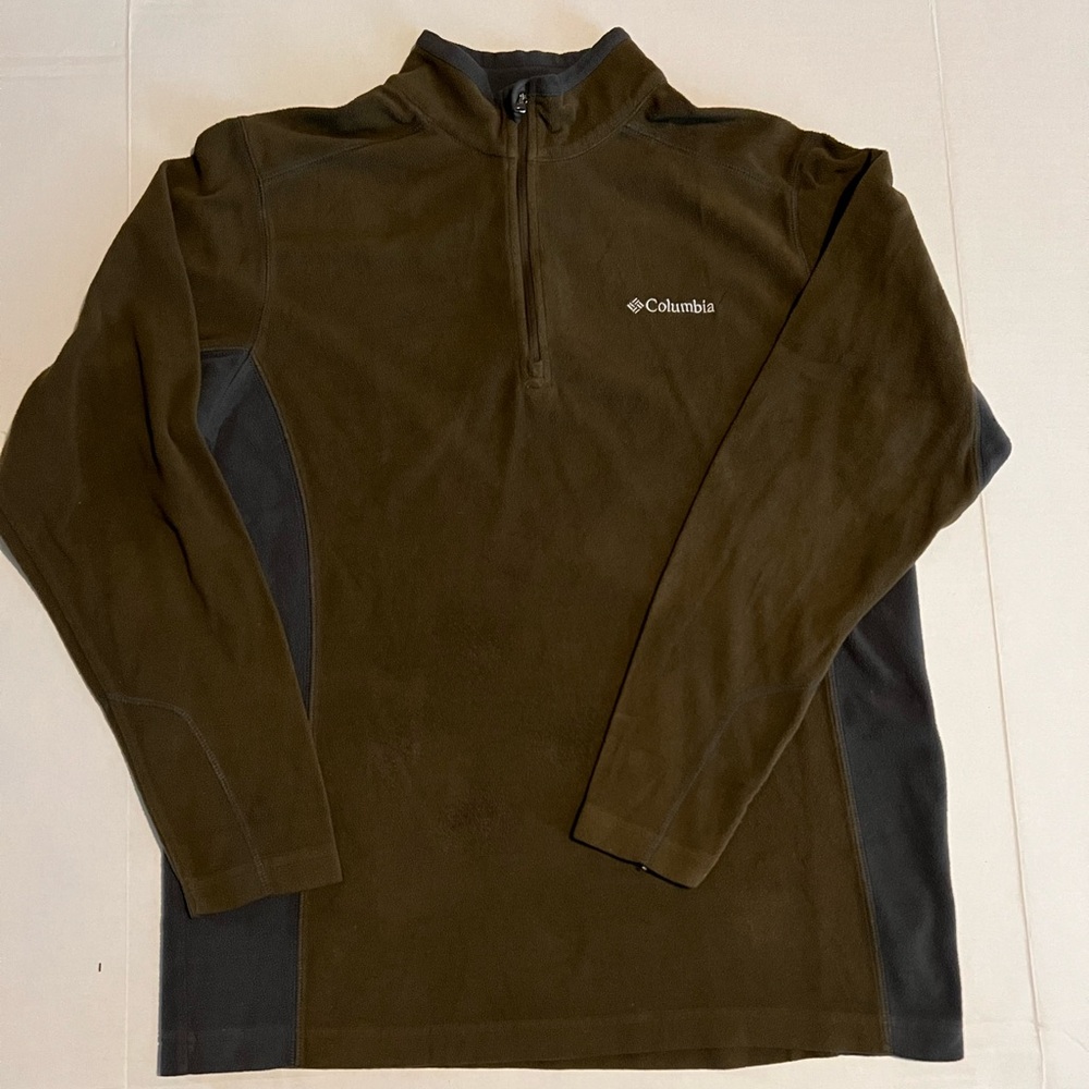 Columbia Sweat shirt size M
